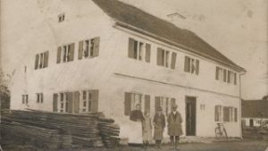 Das vermutlich älteste Luftbild von Agawang, aufgenommen um 1910 Das vermutlich älteste Luftbild von Agawang, aufgenommen um 1910